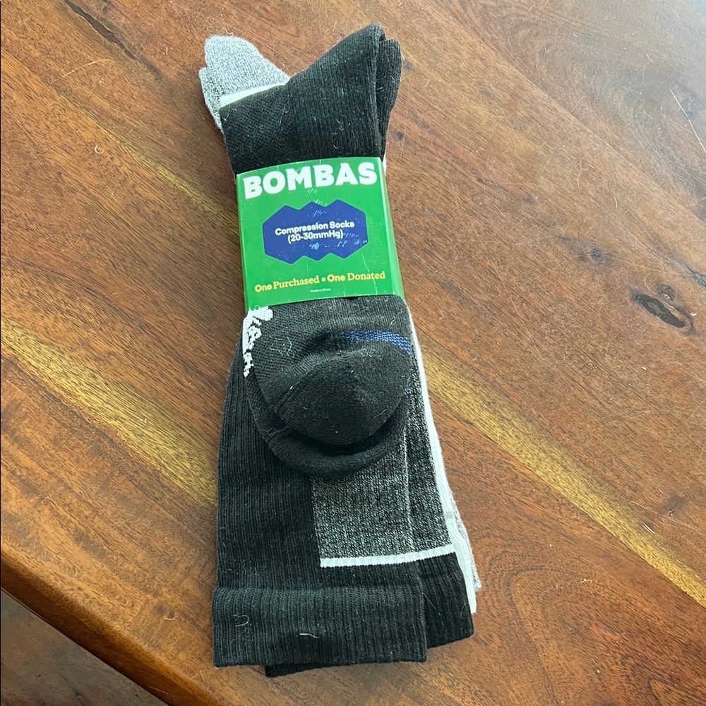 Bombas Men's Athletic Socks in Black and Gray